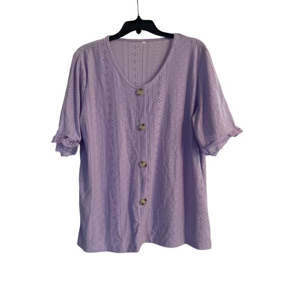 GUC Women's Plus Lavendar Button Front Short Sleeve Top Eyelet Fabric Size 2XL - Picture 1 of 7